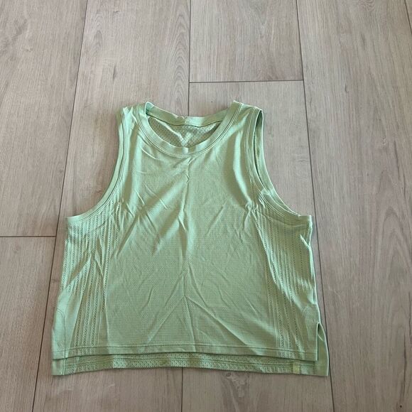 Lululemon women’s shirt size m - Picture 1 of 5